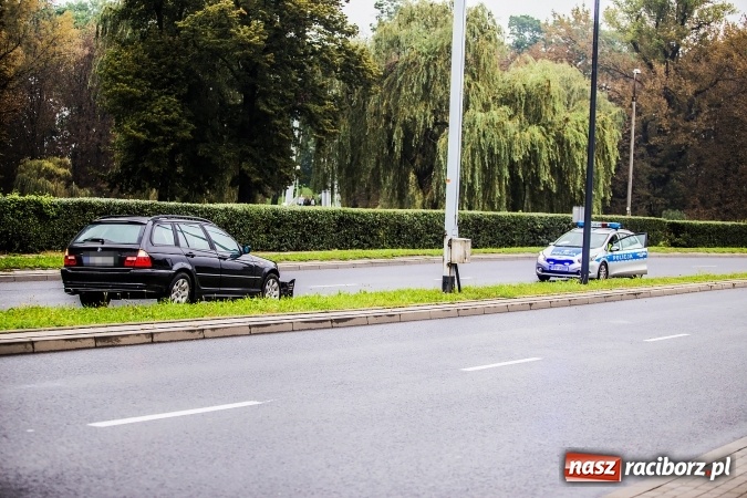 Zdjęcie w galerii na portalu naszraciborz.pl: Tym kończy się brawura na Odrostradzie wiadomości z regionu