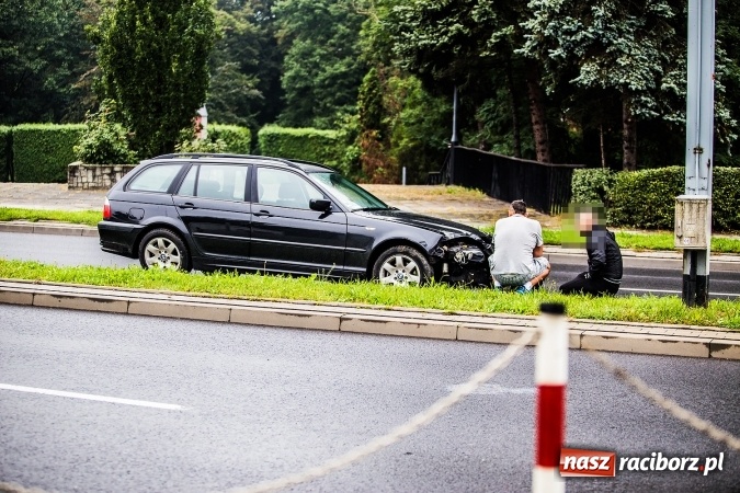 Zdjęcie w galerii na portalu naszraciborz.pl: Tym kończy się brawura na Odrostradzie wiadomości z regionu