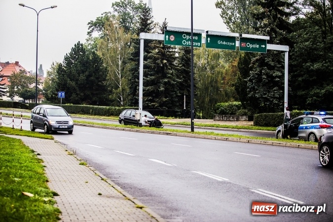 Zdjęcie w galerii na portalu naszraciborz.pl: Tym kończy się brawura na Odrostradzie wiadomości z regionu