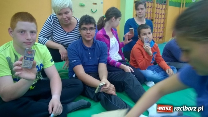 Zdjęcie w galerii na portalu naszraciborz.pl: Halo, zdarzył się wypadek! Czyli nauka pierwszej pomocy w Zespole Szkół Specjalnych wiadomości z regionu