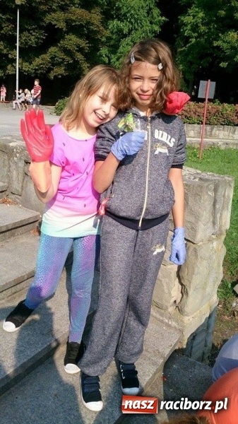 Zdjęcie w galerii na portalu naszraciborz.pl: Akcja Sprzątanie świata w Szkole Podstawowej nr 13  wiadomości z regionu