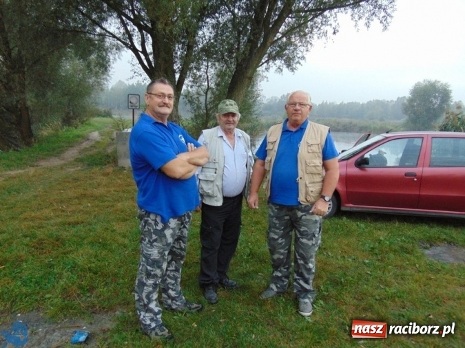 Zdjęcie w galerii na portalu naszraciborz.pl: Na łowisku nr 635 Ostróg odbyły się zawody w dyscyplinie spławikowej Weterani 55+ wiadomości z regionu