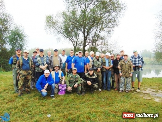 Zdjęcie w galerii na portalu naszraciborz.pl: Na łowisku nr 635 Ostróg odbyły się zawody w dyscyplinie spławikowej Weterani 55+ wiadomości z regionu