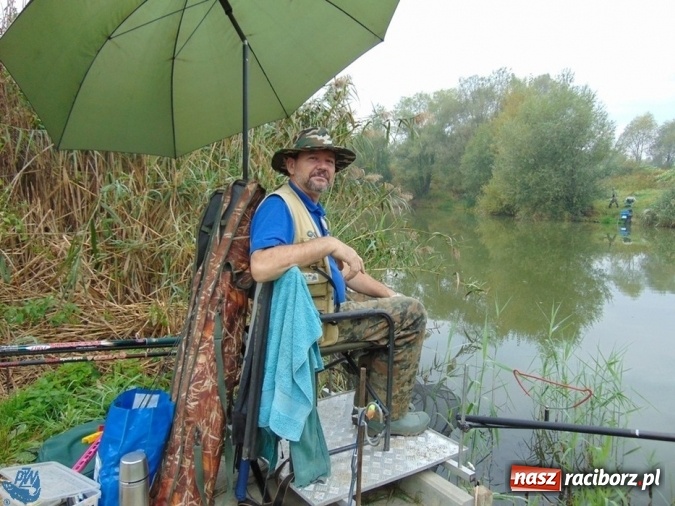 Zdjęcie w galerii na portalu naszraciborz.pl: Na łowisku nr 635 Ostróg odbyły się zawody w dyscyplinie spławikowej Weterani 55+ wiadomości z regionu