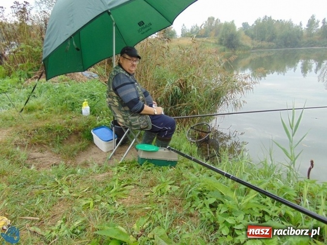 Zdjęcie w galerii na portalu naszraciborz.pl: Na łowisku nr 635 Ostróg odbyły się zawody w dyscyplinie spławikowej Weterani 55+ wiadomości z regionu