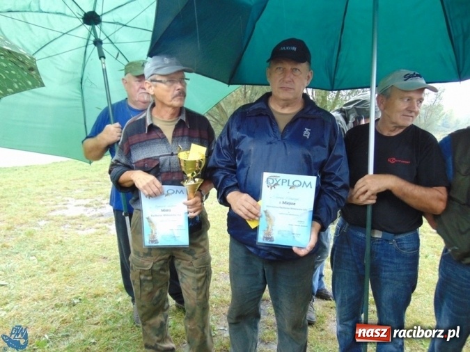 Zdjęcie w galerii na portalu naszraciborz.pl: Na łowisku nr 635 Ostróg odbyły się zawody w dyscyplinie spławikowej Weterani 55+ wiadomości z regionu