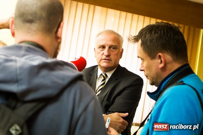 Zdjęcie w galerii na portalu naszraciborz.pl: Szef śląskiego NFZ-etu odwiedził raciborską lecznicę wiadomości z regionu