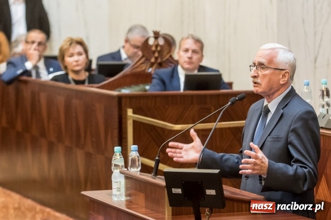Zdjęcie w galerii na portalu naszraciborz.pl: Radni Sejmiku Wojew&oacute;dztwa Śląskiego wystąpili z apelem wiadomości z regionu