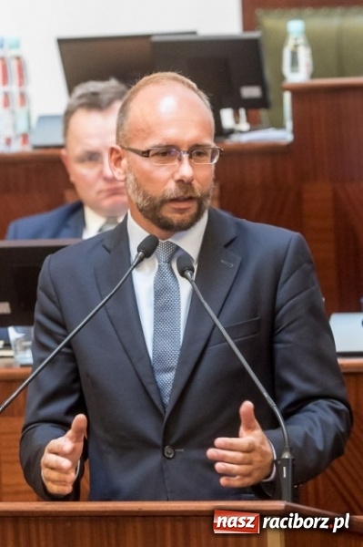 Zdjęcie w galerii na portalu naszraciborz.pl: Radni Sejmiku Wojew&oacute;dztwa Śląskiego wystąpili z apelem wiadomości z regionu