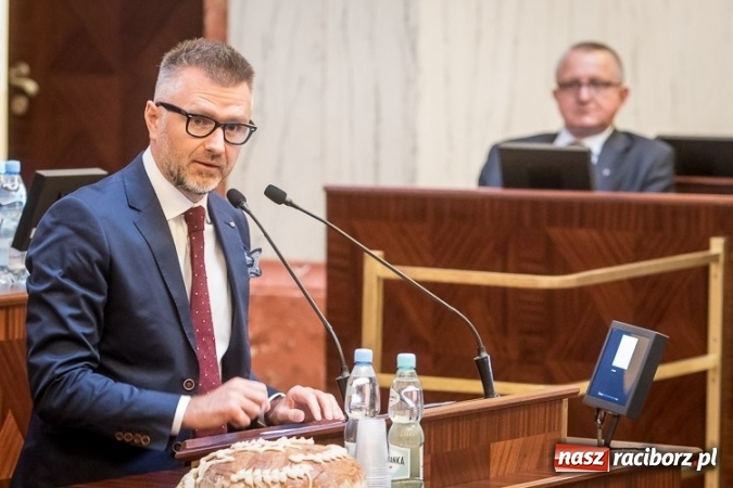 Zdjęcie w galerii na portalu naszraciborz.pl: Radni Sejmiku Wojew&oacute;dztwa Śląskiego wystąpili z apelem wiadomości z regionu