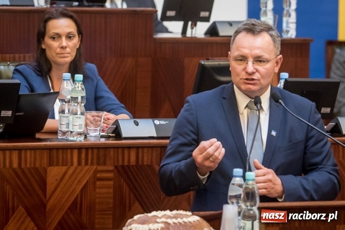 Zdjęcie w galerii na portalu naszraciborz.pl: Radni Sejmiku Wojew&oacute;dztwa Śląskiego wystąpili z apelem wiadomości z regionu