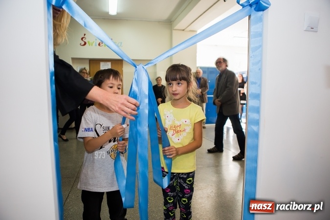Zdjęcie w galerii na portalu naszraciborz.pl: Otoczenie dostosowane do dziecka - w SP 1 powstała Sala Doświadczania Świata wiadomości z regionu
