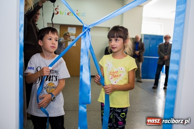 Zdjęcie w galerii na portalu naszraciborz.pl: Otoczenie dostosowane do dziecka - w SP 1 powstała Sala Doświadczania Świata wiadomości z regionu