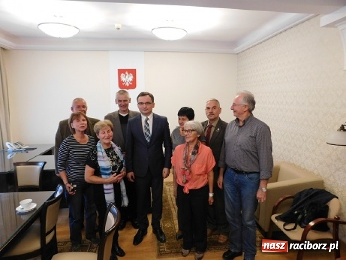 Zdjęcie w galerii na portalu naszraciborz.pl: Klub Gazety Polskiej z Raciborza na spotkaniu z ministrem sprawiedliwości wiadomości z regionu