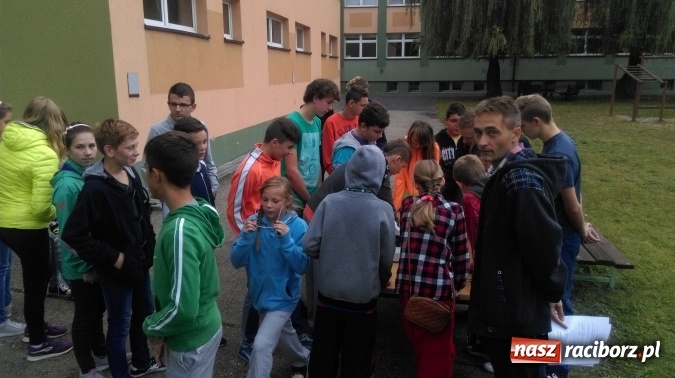 Zdjęcie w galerii na portalu naszraciborz.pl: Kosmiczna podr&oacute;ż uczni&oacute;w ZSO z Kuźni Raciborskiej wiadomości z regionu