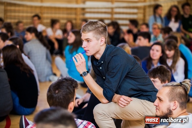 Zdjęcie w galerii na portalu naszraciborz.pl: Obchody Dnia Języków Obcych w II LO wiadomości z regionu