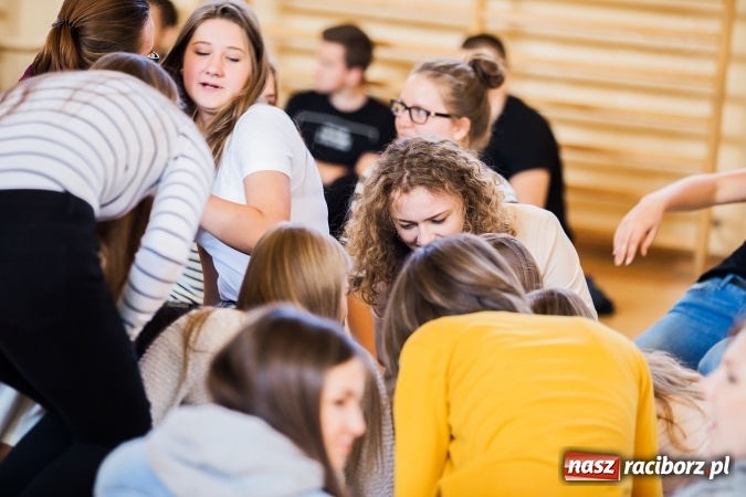 Zdjęcie w galerii na portalu naszraciborz.pl: Obchody Dnia Języków Obcych w II LO wiadomości z regionu