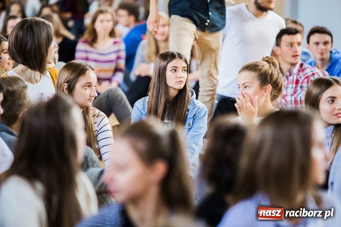 Zdjęcie w galerii na portalu naszraciborz.pl: Obchody Dnia Języków Obcych w II LO wiadomości z regionu