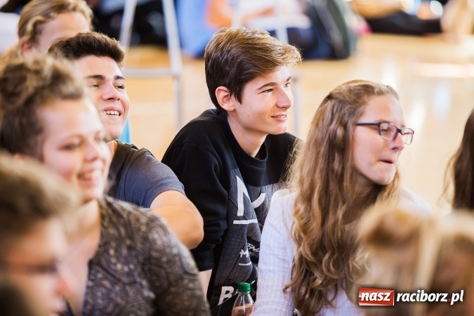 Zdjęcie w galerii na portalu naszraciborz.pl: Obchody Dnia Języków Obcych w II LO wiadomości z regionu