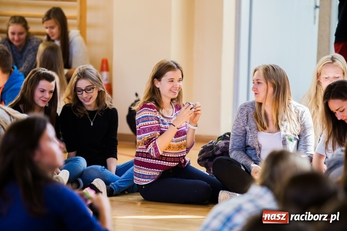 Zdjęcie w galerii na portalu naszraciborz.pl: Obchody Dnia Języków Obcych w II LO wiadomości z regionu