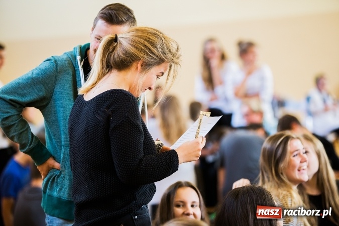 Zdjęcie w galerii na portalu naszraciborz.pl: Obchody Dnia Języków Obcych w II LO wiadomości z regionu