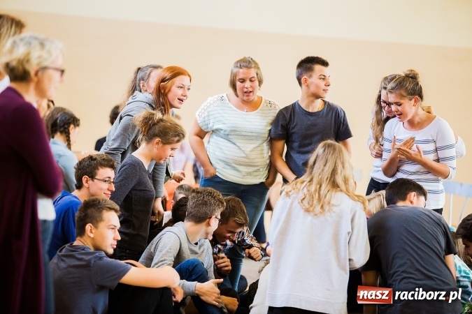 Zdjęcie w galerii na portalu naszraciborz.pl: Obchody Dnia Języków Obcych w II LO wiadomości z regionu