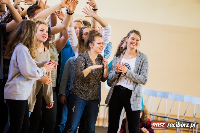 Zdjęcie w galerii na portalu naszraciborz.pl: Obchody Dnia Języków Obcych w II LO wiadomości z regionu