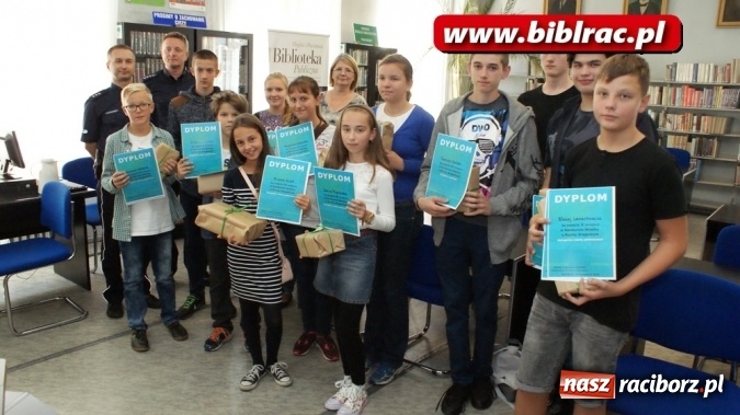 Zdjęcie w galerii na portalu naszraciborz.pl: Konkurs Wiedzy o Ruchu Drogowym w bibliotece wiadomości z regionu