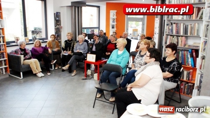 Zdjęcie w galerii na portalu naszraciborz.pl: Miłośnicy podr&oacute;ży spotkali się w Klubie Przyjaci&oacute;ł Biblioteki na Ostrogu wiadomości z regionu