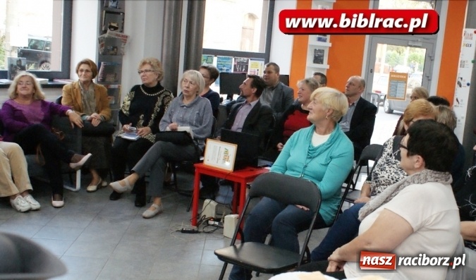 Zdjęcie w galerii na portalu naszraciborz.pl: Miłośnicy podr&oacute;ży spotkali się w Klubie Przyjaci&oacute;ł Biblioteki na Ostrogu wiadomości z regionu