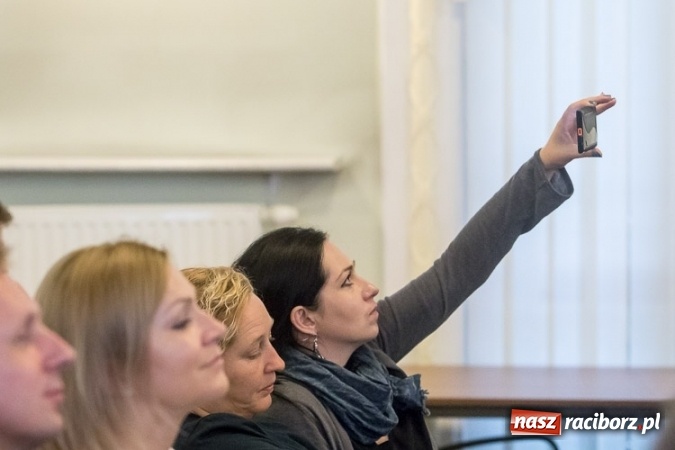 Zdjęcie w galerii na portalu naszraciborz.pl: Stypendia Marszałka Województwa Śląskiego w dziedzinie edukacji - nagrodzono trzech uczniów raciborskiej szkoły wiadomości z regionu