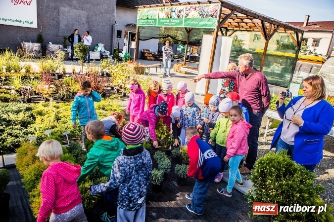 Zdjęcie w galerii na portalu naszraciborz.pl: Ogród – sposób na szalone czasy. Dzień otwarty i warsztaty z Witoldem Czuksanowem w AgroMarkecie wiadomości z regionu