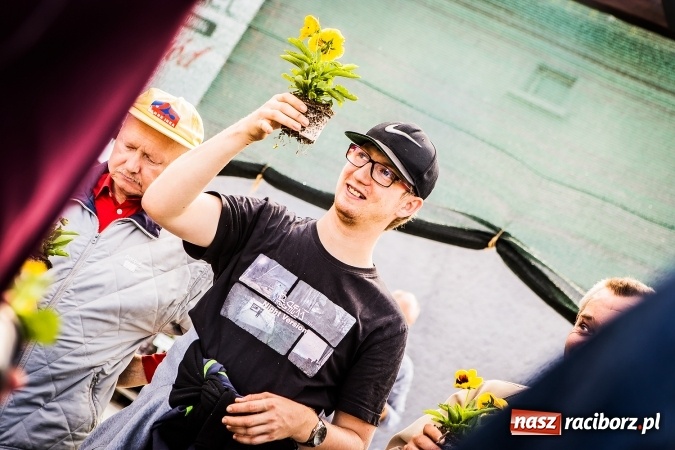 Zdjęcie w galerii na portalu naszraciborz.pl: Ogród – sposób na szalone czasy. Dzień otwarty i warsztaty z Witoldem Czuksanowem w AgroMarkecie wiadomości z regionu