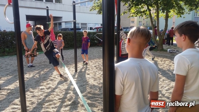 Zdjęcie w galerii na portalu naszraciborz.pl: Podciągnij się z Dawidem! Gdzie? W Strefie!  wiadomości z regionu