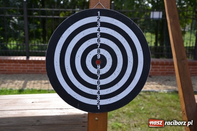 Zdjęcie w galerii na portalu naszraciborz.pl: Uczestnicy 51. Rajdu Szlakiem Husarii po Ziemi Raciborskiej dotarli na Zamek Piastowski wiadomości z regionu