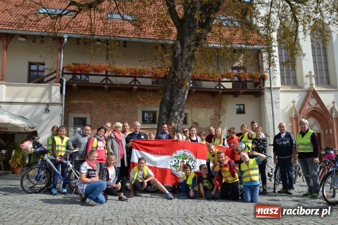 Zdjęcie w galerii na portalu naszraciborz.pl: Uczestnicy 51. Rajdu Szlakiem Husarii po Ziemi Raciborskiej dotarli na Zamek Piastowski wiadomości z regionu