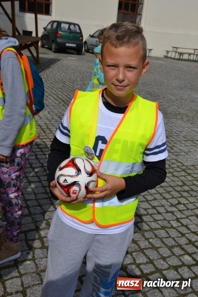 Zdjęcie w galerii na portalu naszraciborz.pl: Uczestnicy 51. Rajdu Szlakiem Husarii po Ziemi Raciborskiej dotarli na Zamek Piastowski wiadomości z regionu