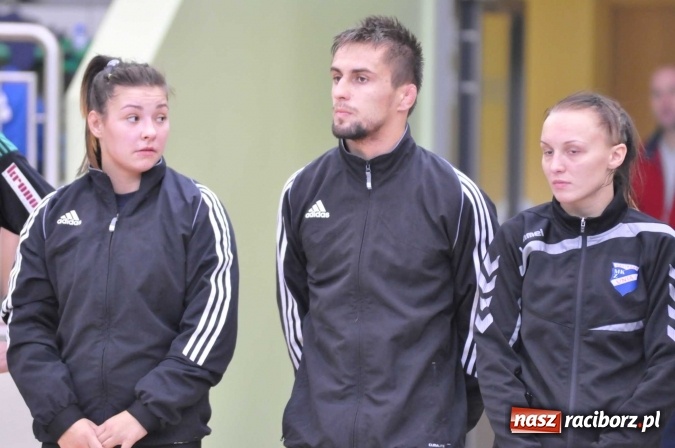 Zdjęcie w galerii na portalu naszraciborz.pl: Akademicy walczą na matach w Arenie Rafako wiadomości z regionu