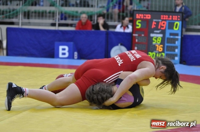 Zdjęcie w galerii na portalu naszraciborz.pl: Akademicy walczą na matach w Arenie Rafako wiadomości z regionu