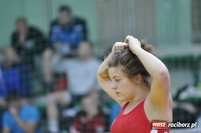 Zdjęcie w galerii na portalu naszraciborz.pl: Akademicy walczą na matach w Arenie Rafako wiadomości z regionu