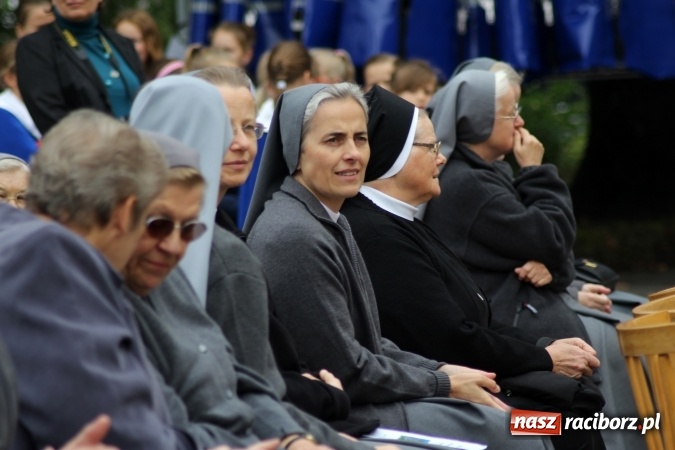 Zdjęcie w galerii na portalu naszraciborz.pl: 70-lecie obecności salezjanek w Pogrzebieniu  wiadomości z regionu