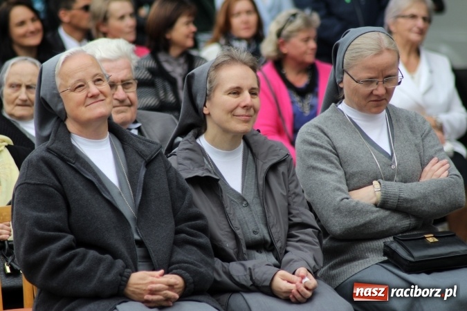 Zdjęcie w galerii na portalu naszraciborz.pl: 70-lecie obecności salezjanek w Pogrzebieniu  wiadomości z regionu