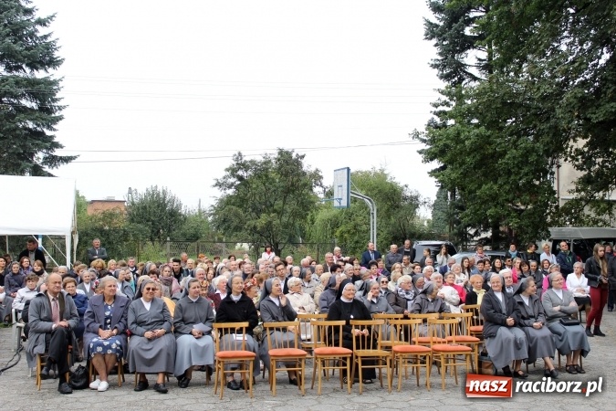 Zdjęcie w galerii na portalu naszraciborz.pl: 70-lecie obecności salezjanek w Pogrzebieniu  wiadomości z regionu