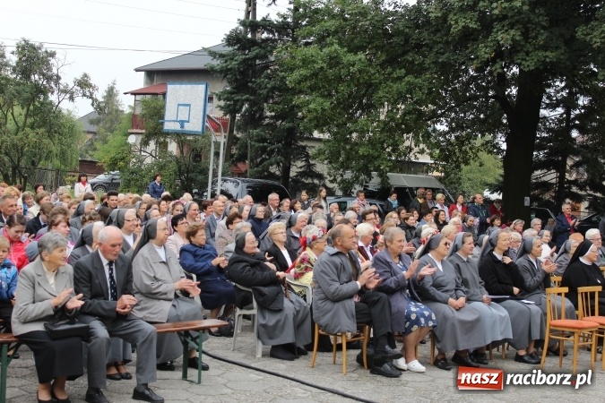 Zdjęcie w galerii na portalu naszraciborz.pl: 70-lecie obecności salezjanek w Pogrzebieniu  wiadomości z regionu