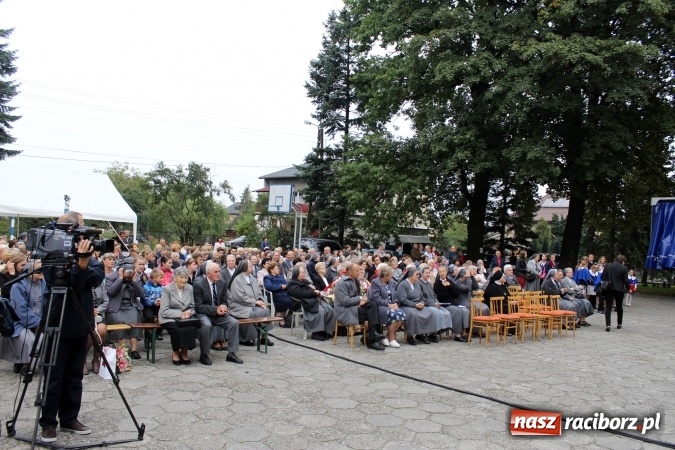 Zdjęcie w galerii na portalu naszraciborz.pl: 70-lecie obecności salezjanek w Pogrzebieniu  wiadomości z regionu