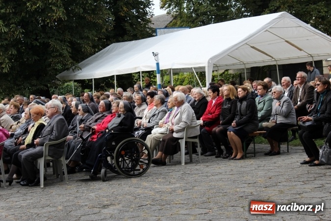 Zdjęcie w galerii na portalu naszraciborz.pl: 70-lecie obecności salezjanek w Pogrzebieniu  wiadomości z regionu