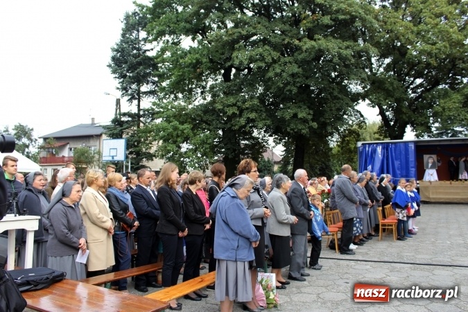 Zdjęcie w galerii na portalu naszraciborz.pl: 70-lecie obecności salezjanek w Pogrzebieniu  wiadomości z regionu