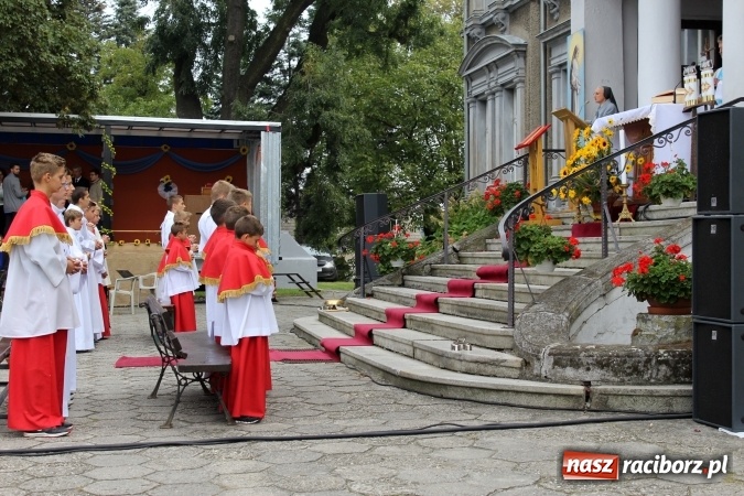 Zdjęcie w galerii na portalu naszraciborz.pl: 70-lecie obecności salezjanek w Pogrzebieniu  wiadomości z regionu
