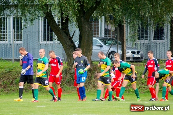 Zdjęcie w galerii na portalu naszraciborz.pl: Rafako odprawiło Polonię z kwitkiem. Ładny gol Harasa, dwa trafienia Cerkowniaka wiadomości z regionu