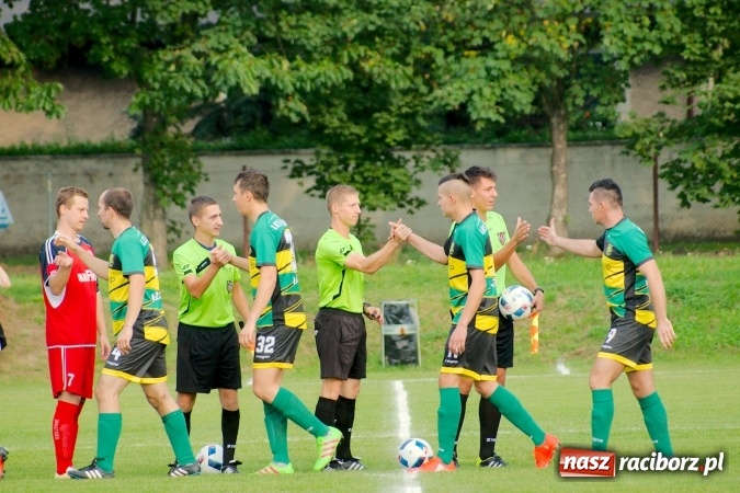 Zdjęcie w galerii na portalu naszraciborz.pl: Rafako odprawiło Polonię z kwitkiem. Ładny gol Harasa, dwa trafienia Cerkowniaka wiadomości z regionu